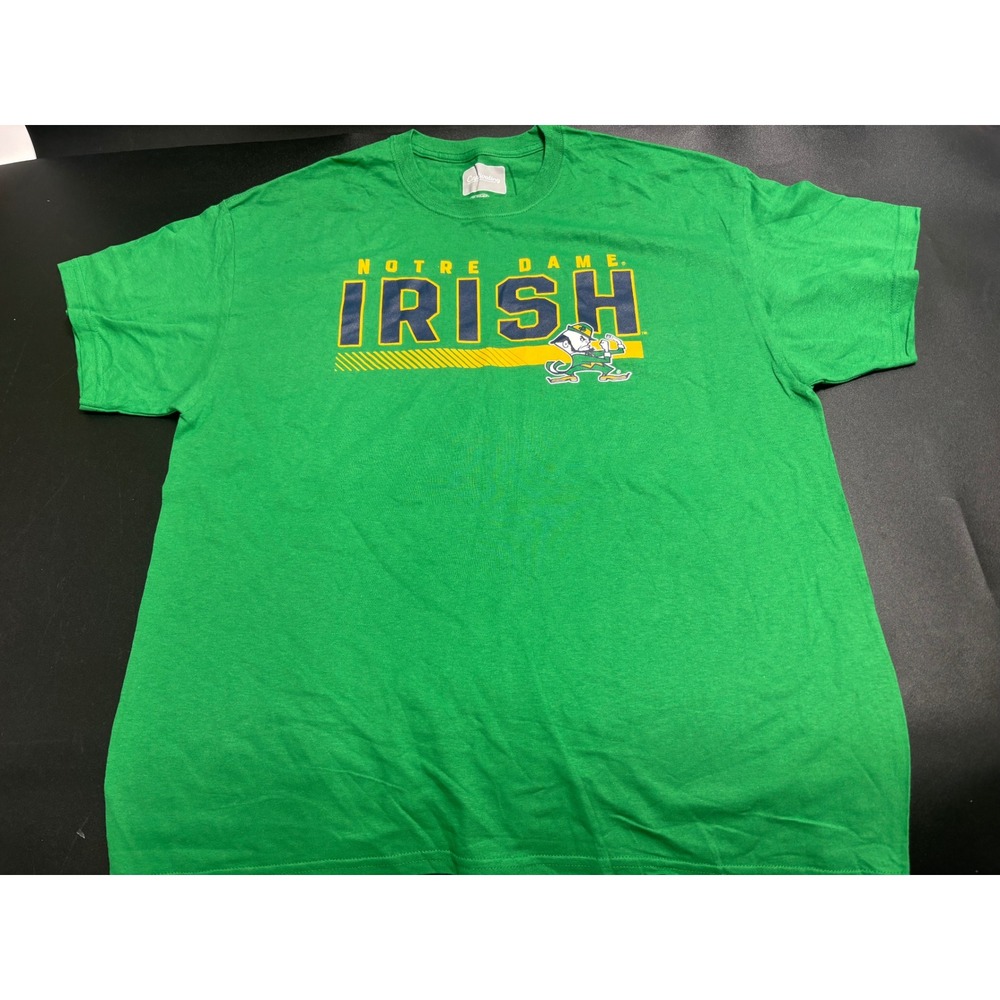 Captivating Notre Dame Fighting Irish‎ Green Graphic T-Shirt Men's Size XL